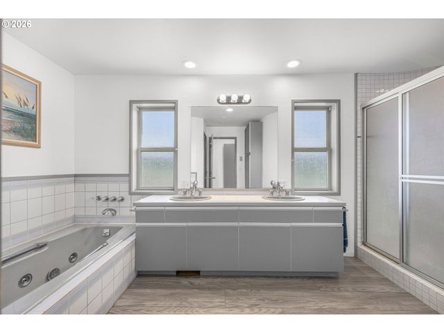 275 SALISHAN Dr, Gleneden Beach, OR 97388