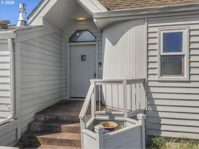 275 SALISHAN Dr, Gleneden Beach, OR 97388