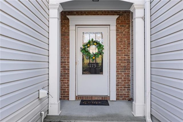 175 Regent Place, Woodstock, GA 30188