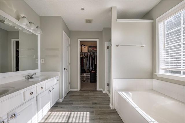 175 Regent Place, Woodstock, GA 30188