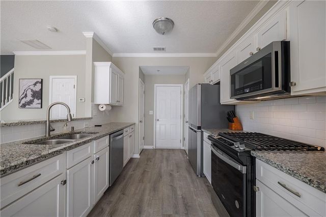 175 Regent Place, Woodstock, GA 30188