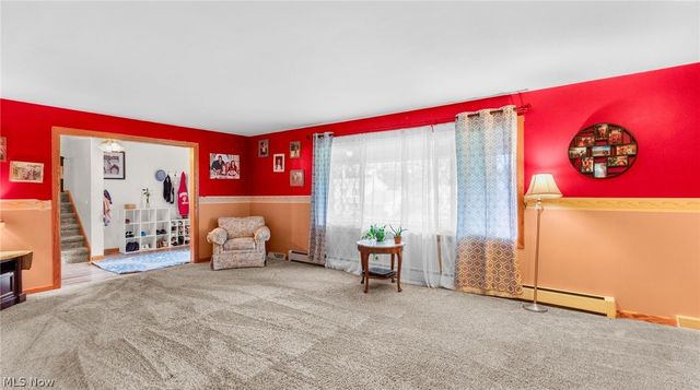 8524 Sleepy Hollow Drive NE, Howland, OH 44484