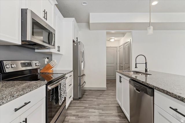 4248 W YUBA PARK CT, Riverton, UT 84096