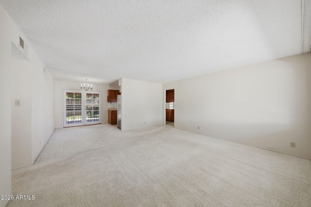 Image 16 of property listing at 6708 N 41ST Lane, Phoenix, AZ 85019