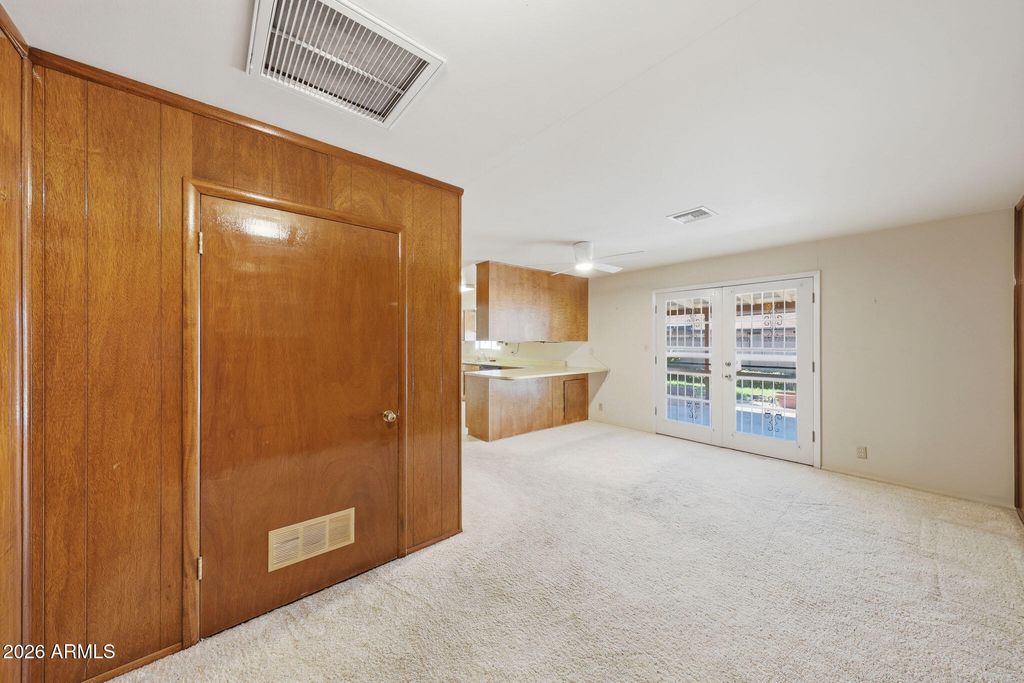 Image 20 of property listing at 6708 N 41ST Lane, Phoenix, AZ 85019