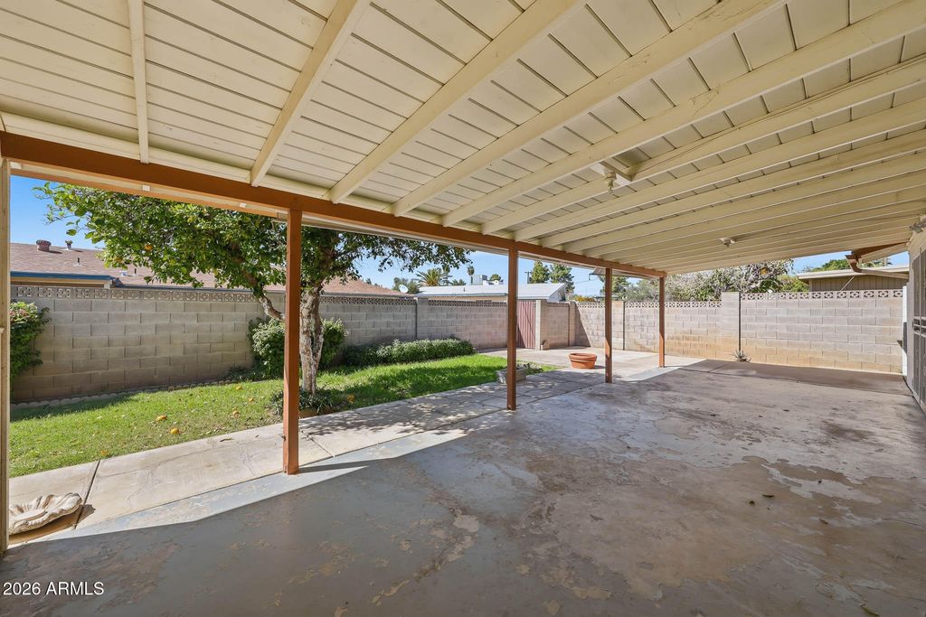 Image 33 of property listing at 6708 N 41ST Lane, Phoenix, AZ 85019