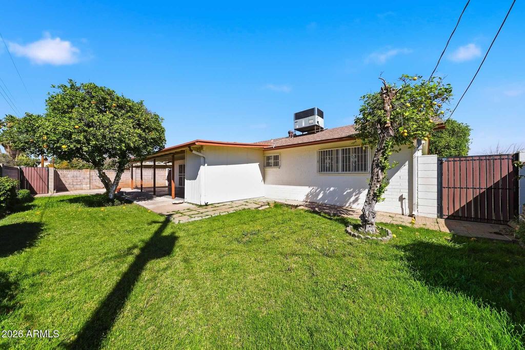 Image 34 of property listing at 6708 N 41ST Lane, Phoenix, AZ 85019