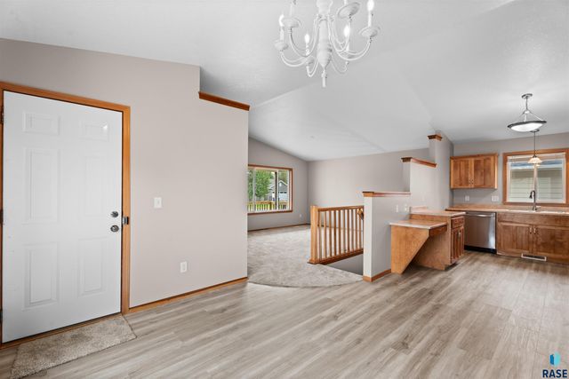 5209 S Mayo Ave Avenue, Sioux Falls, SD 57106