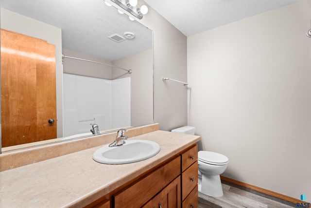 5209 S Mayo Ave Avenue, Sioux Falls, SD 57106