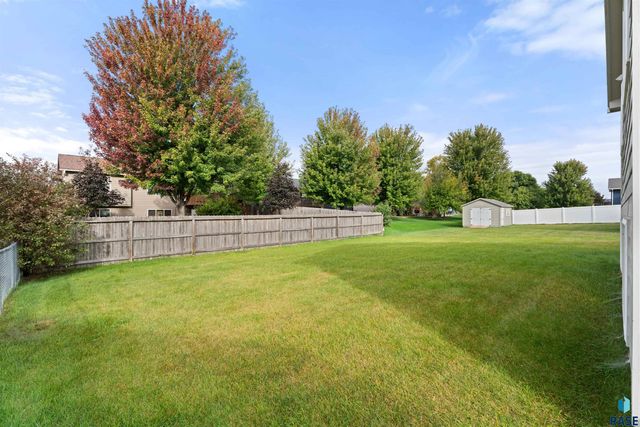 5209 S Mayo Ave Avenue, Sioux Falls, SD 57106