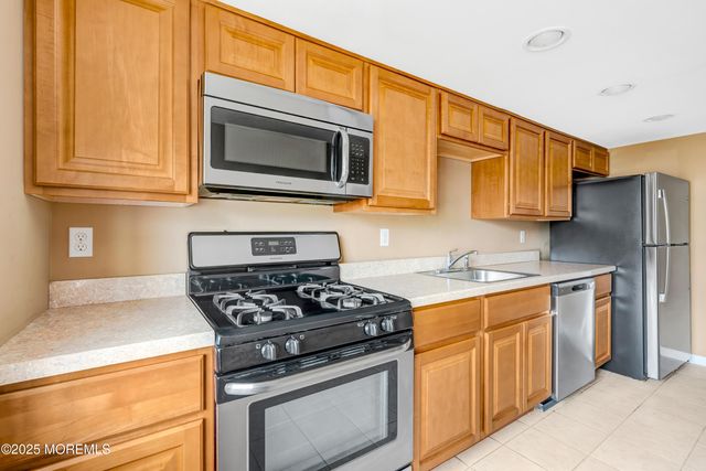 21 N Raleigh Road, Brick, NJ 08723