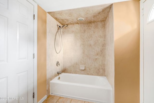 21 N Raleigh Road, Brick, NJ 08723