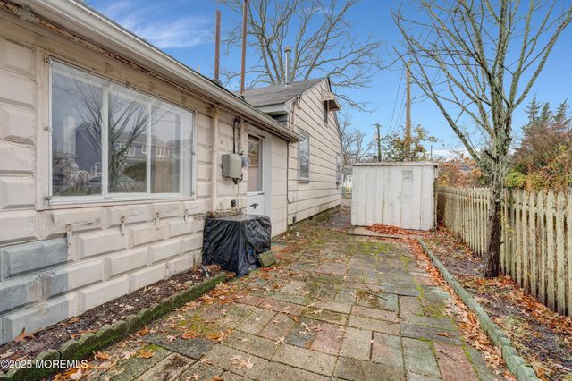 21 N Raleigh Road, Brick, NJ 08723