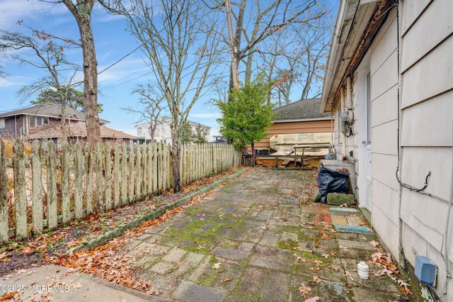 21 N Raleigh Road, Brick, NJ 08723