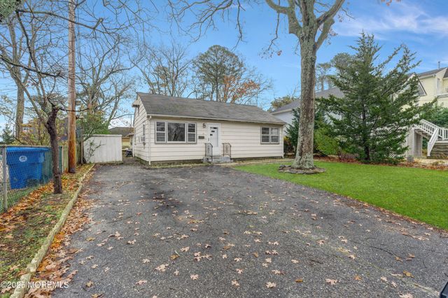 21 N Raleigh Road, Brick, NJ 08723