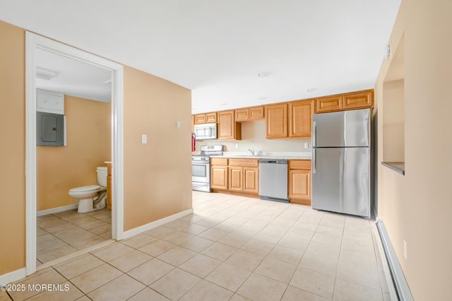 21 N Raleigh Road, Brick, NJ 08723