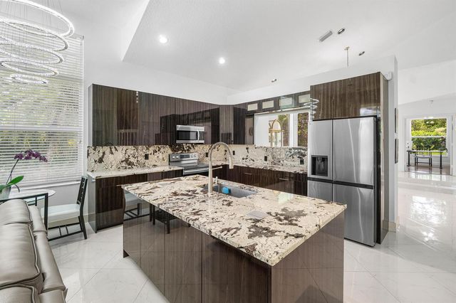 7087 NW 78th Place, Parkland, FL 33067