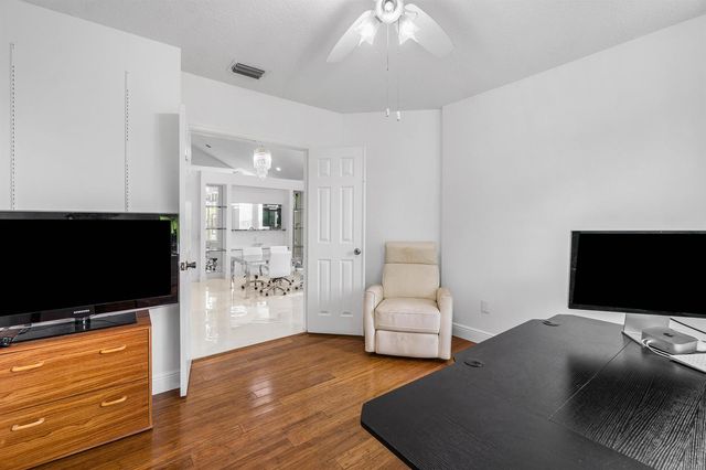 7087 NW 78th Place, Parkland, FL 33067