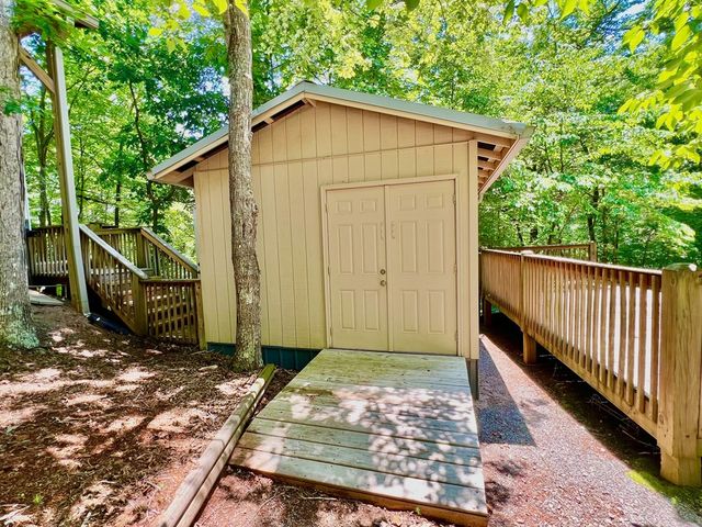 28 11th Street, Ellijay, GA 30540