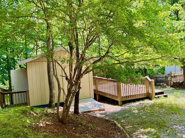 28 11th Street, Ellijay, GA 30540