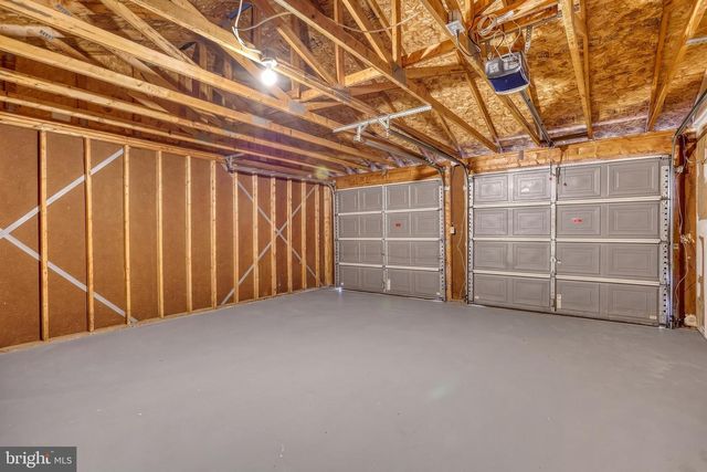 15 HAZEL DR, Manchester, PA 17345