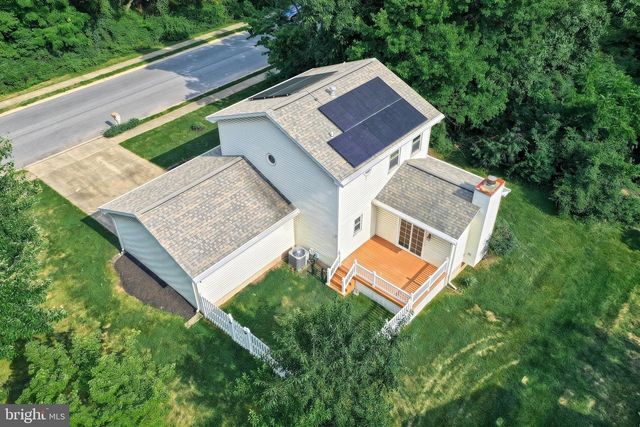 15 HAZEL DR, Manchester, PA 17345