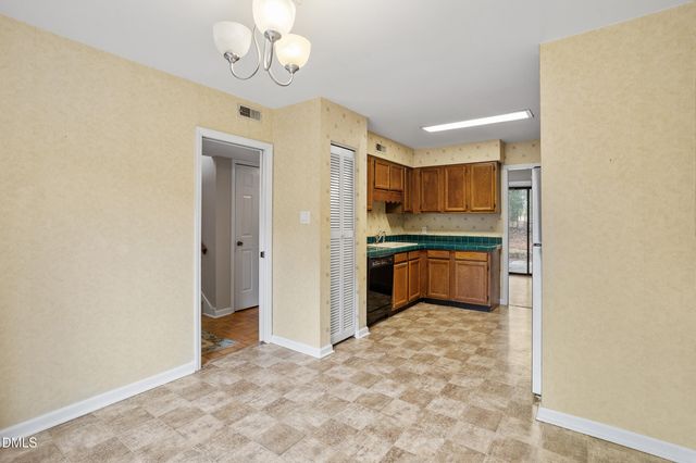 4101 Five Oaks Drive Unit 38, Durham, NC 27707