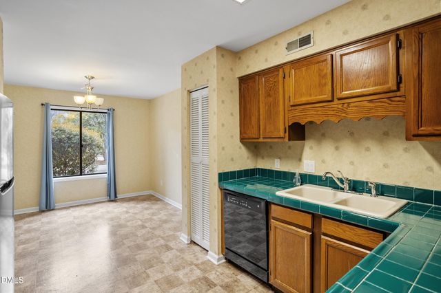 4101 Five Oaks Drive Unit 38, Durham, NC 27707