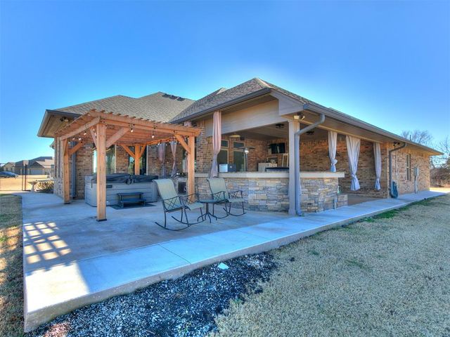 4849 Hillcrest Lane, Edmond, OK 73025