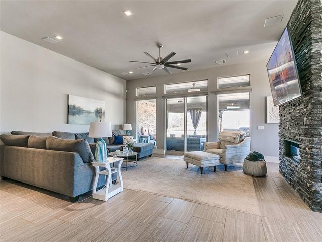 4849 Hillcrest Lane, Edmond, OK 73025