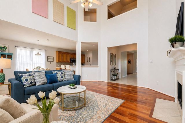 1919 Farmers Creek Drive, Richmond, TX 77406