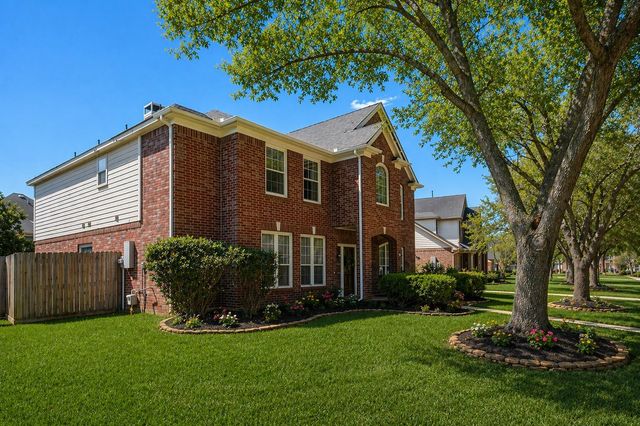 1919 Farmers Creek Drive, Richmond, TX 77406
