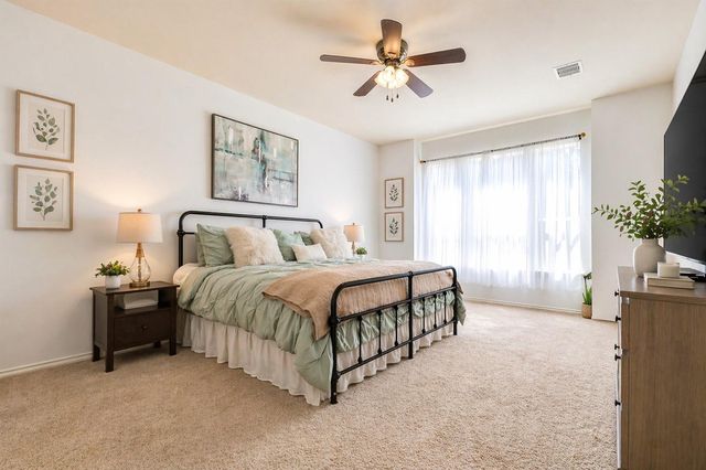 1919 Farmers Creek Drive, Richmond, TX 77406
