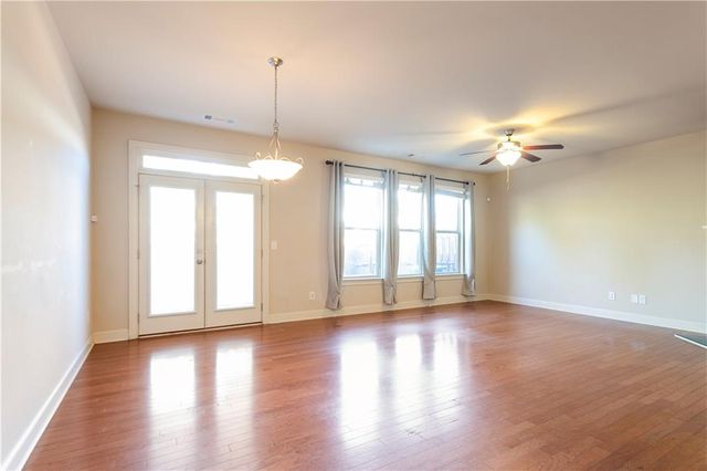 2394 WHITEOAK SE Court, Smyrna, GA 30080