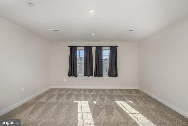 1002 ALUM SPRING RD, Fredericksburg, VA 22401