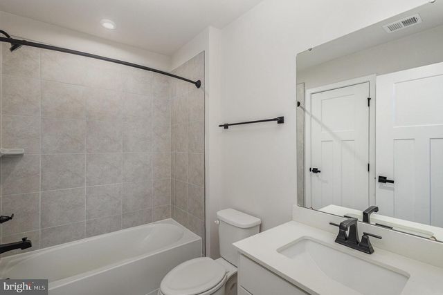 1002 ALUM SPRING RD, Fredericksburg, VA 22401