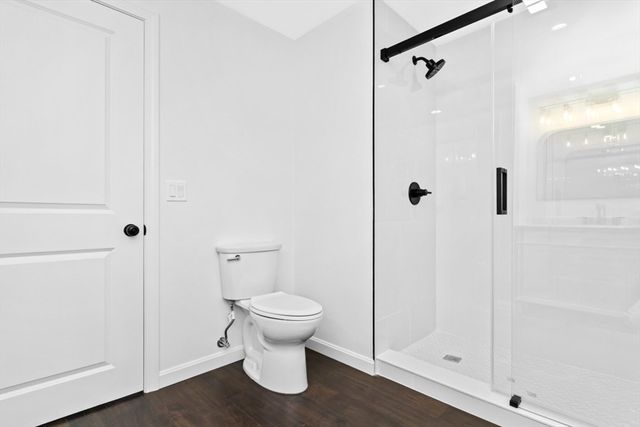 2 Daniel Cir, Plymouth, MA 02360