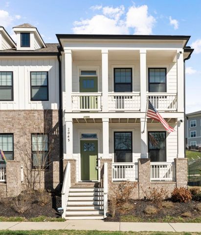 2045 Oakwood Ave, Nashville, TN 37207