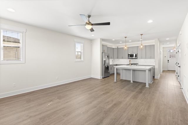 2045 Oakwood Ave, Nashville, TN 37207