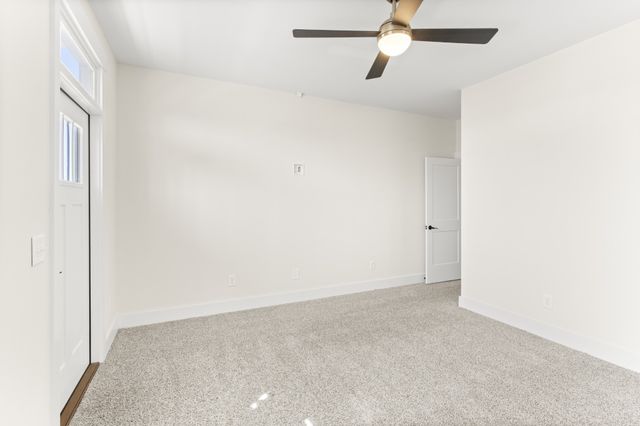 2045 Oakwood Ave, Nashville, TN 37207