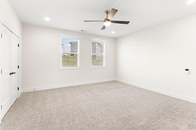 2045 Oakwood Ave, Nashville, TN 37207