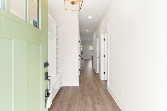 2045 Oakwood Ave, Nashville, TN 37207
