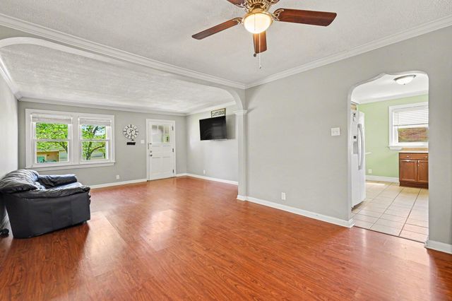 214 Lytle Avenue, Elsmere, KY 41018