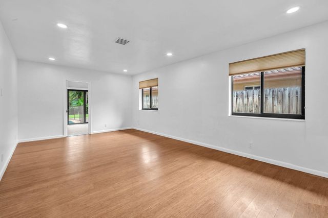 3020 N 34TH Street, Hollywood, FL 33021