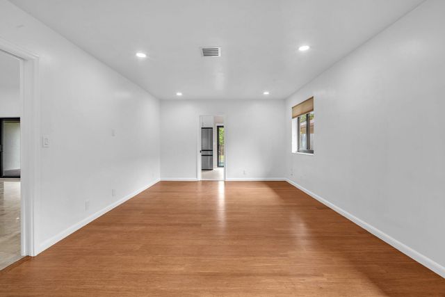 3020 N 34TH Street, Hollywood, FL 33021