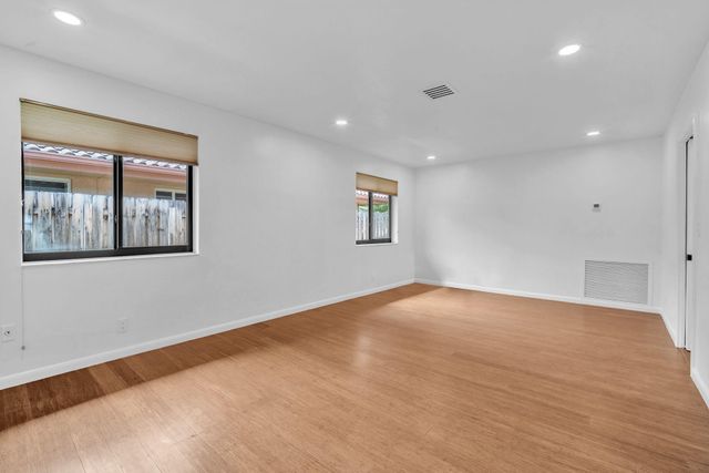 3020 N 34TH Street, Hollywood, FL 33021
