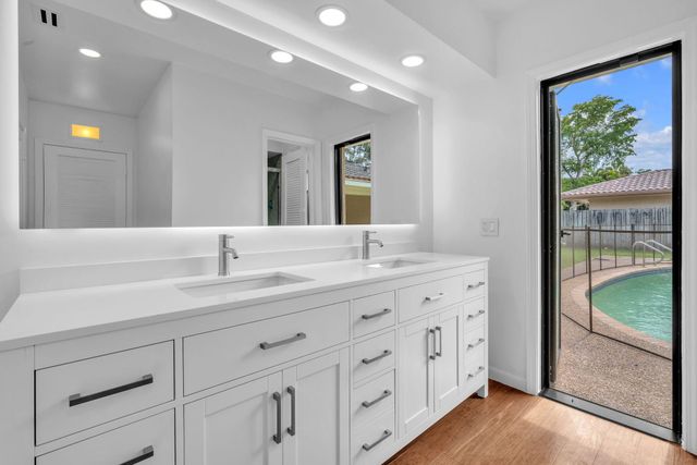 3020 N 34TH Street, Hollywood, FL 33021