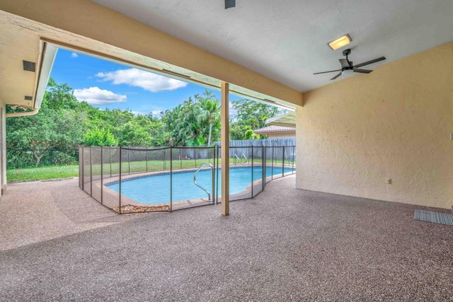 3020 N 34TH Street, Hollywood, FL 33021