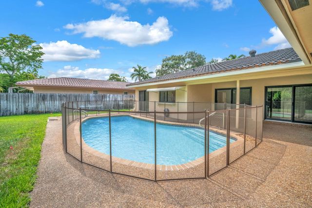 3020 N 34TH Street, Hollywood, FL 33021