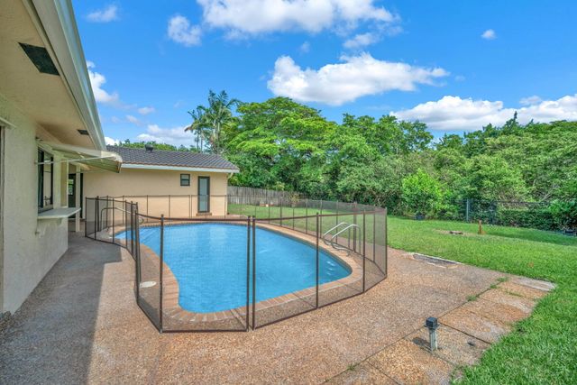 3020 N 34TH Street, Hollywood, FL 33021